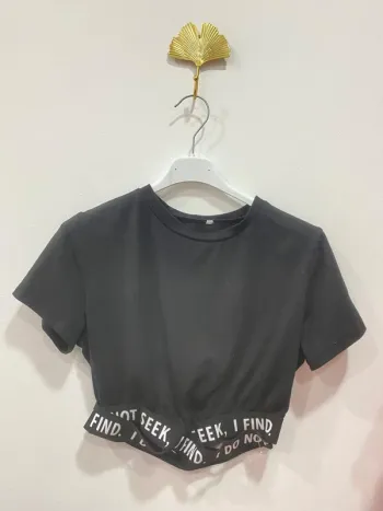 T-shirt noir écritures