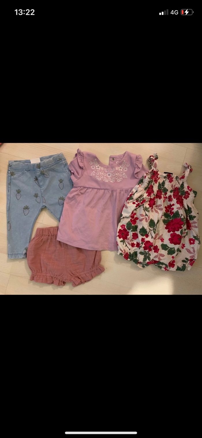 Lots de vêtements bébé taille 6 mois, robe, legging, barboteuse , short, zara, c&a, sergent-major