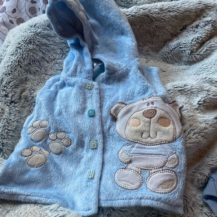 Lot vêtements en 0 mois - photo numéro 2