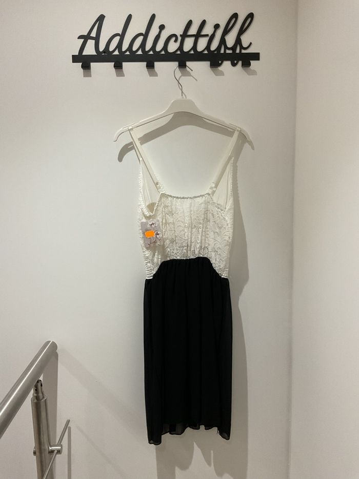 Robe femme taille unique (34-38)- neuf avec étiquette - photo numéro 5