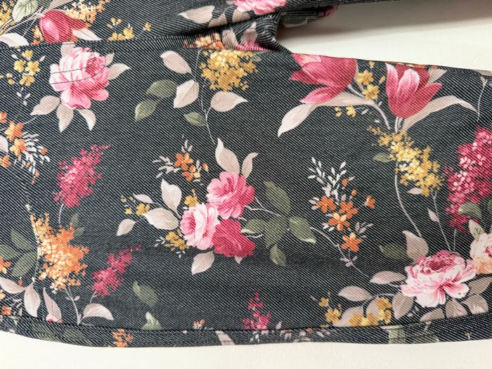 Caleçon legging fleuri sur fond Jean taille S - photo numéro 7