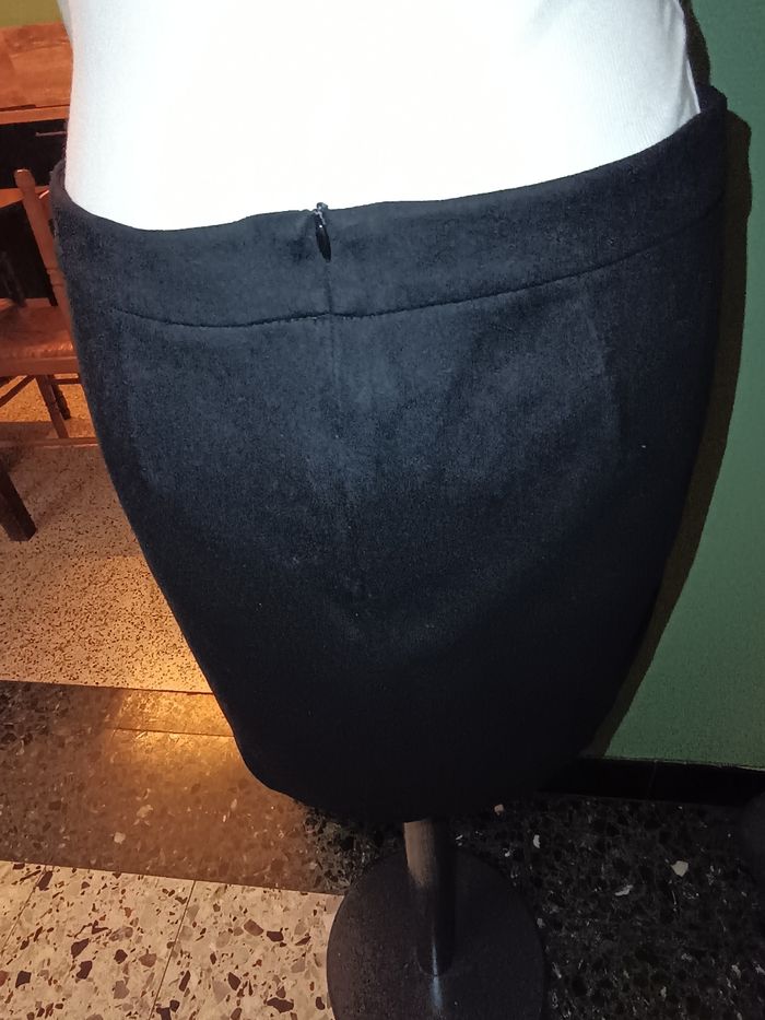 Jupe en daim noir - photo numéro 5