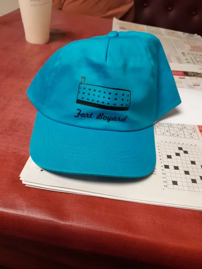 Casquette bleu reglable