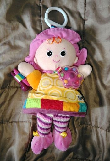 Poupée Lamaze peluche Émilie mon amie