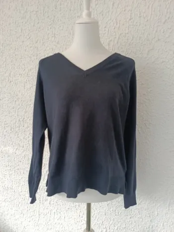 Pull fin col V doux Primark taille M bleu marine