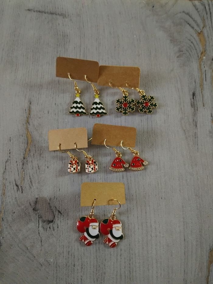 Lot boucles d'oreilles neuves Noël