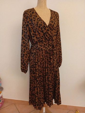 Robe décolletée décontractée manches longues plissée trois quart brown dress long sleeves 38-40