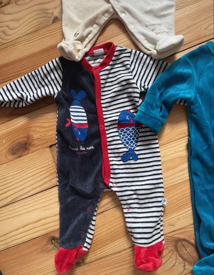 5 pyjamas 3 mois - photo numéro 3