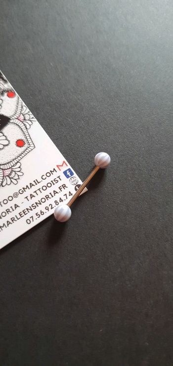 Piercing langue ou téton neuf