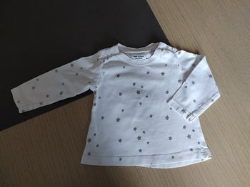 T-shirt étoiles 3 mois