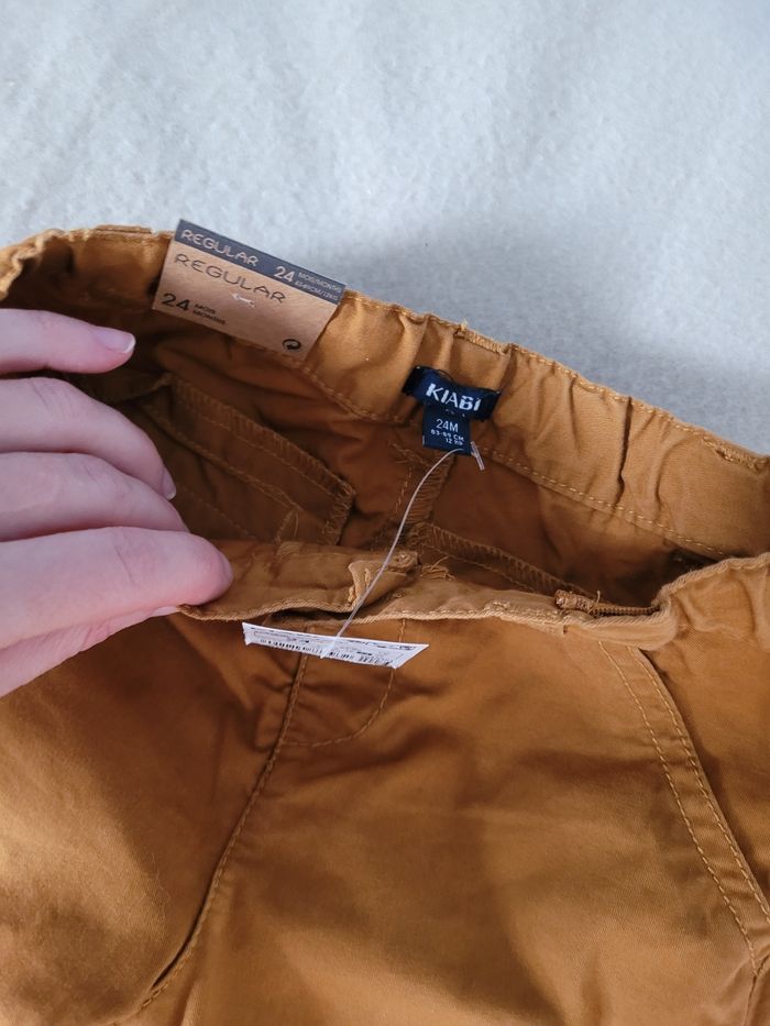 Pantalon kiabi 24 mois 89 cm
Neuf - photo numéro 2