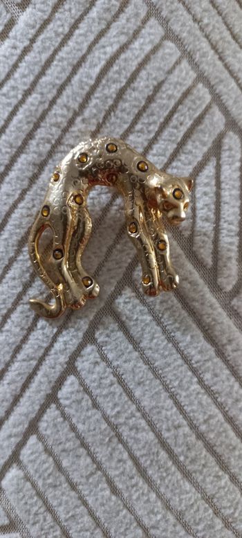 Broche Dorée ' Panthère ' & Strass