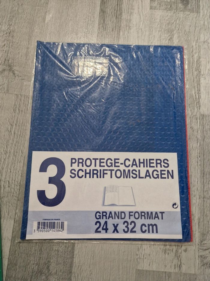 Lot de 5 protège cahiers 24 x 22 cm - photo numéro 2
