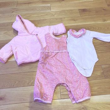 Ensemble bodie-salopette-veste rose