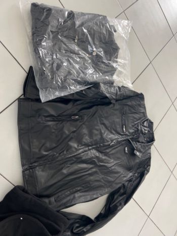 Lot 2 veste similicuir femme où homme