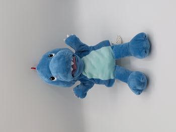 Peluche doudou marionnette dragon bleu rouge bordeaux 8th wonder ltd 35 cm