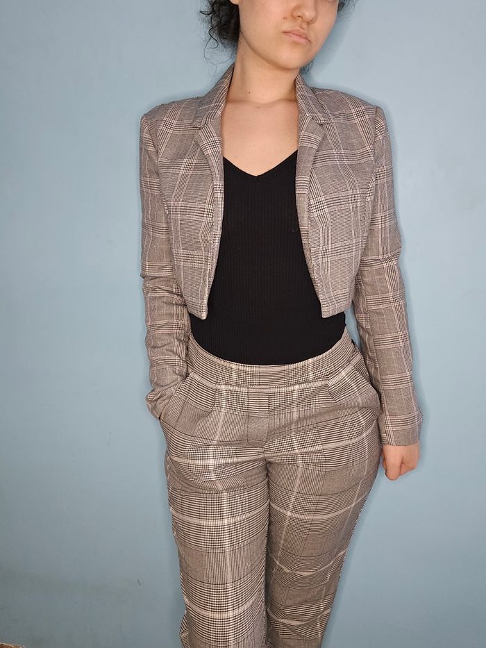 Ensemble veste et pantalon à rayures Tartan gris clair comme neuf - photo numéro 2