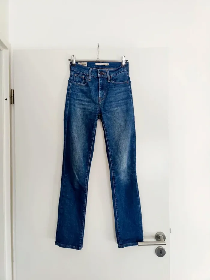 Jean levis 724 slim w23 L28 - photo numéro 8