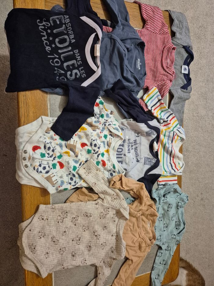 Lot de 10 bodies bébé taille 3 mois