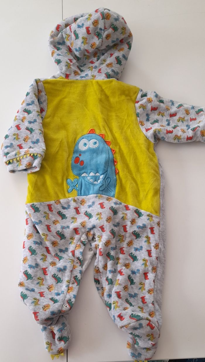Pyjama + combinaison - photo numéro 5