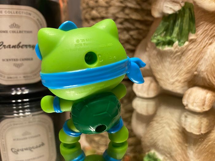 Jouet Hello Kitty et Tortues Ninja Leonardo du Happy Meal McDonald's 2025 - photo numéro 5