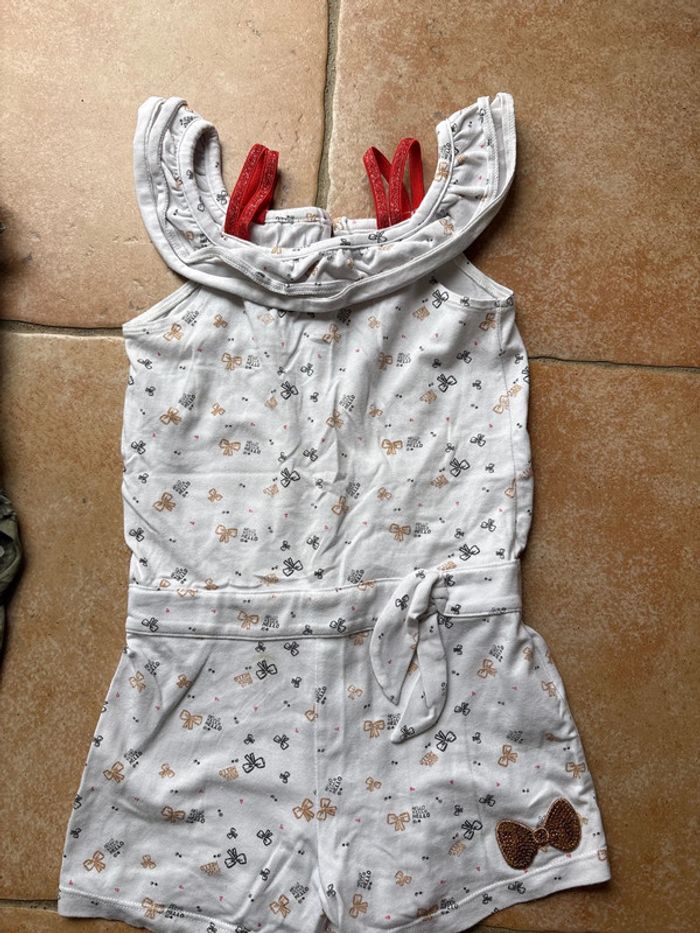 Lot de 5 vêtements en 4 ans - photo numéro 2