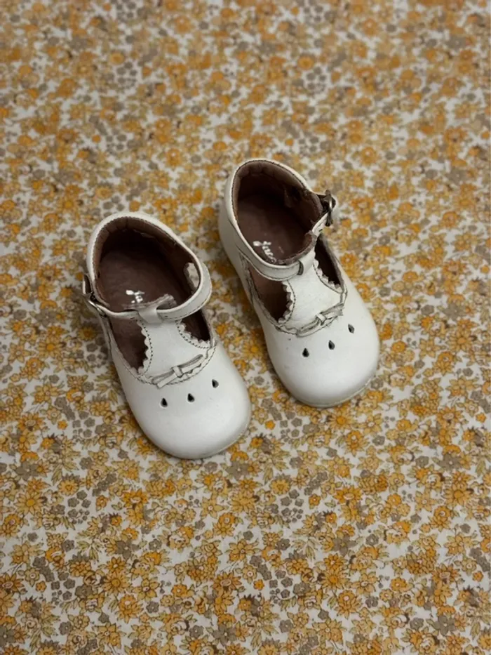Salomés bébé cuir blanc jacadi