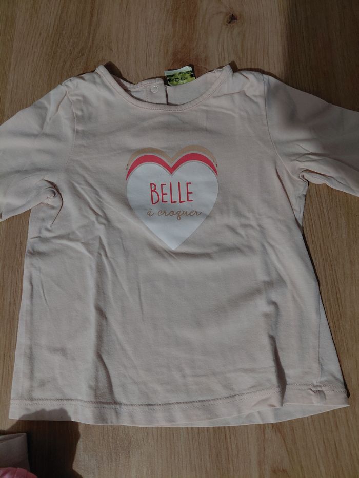 Lot de tee shirts - photo numéro 3