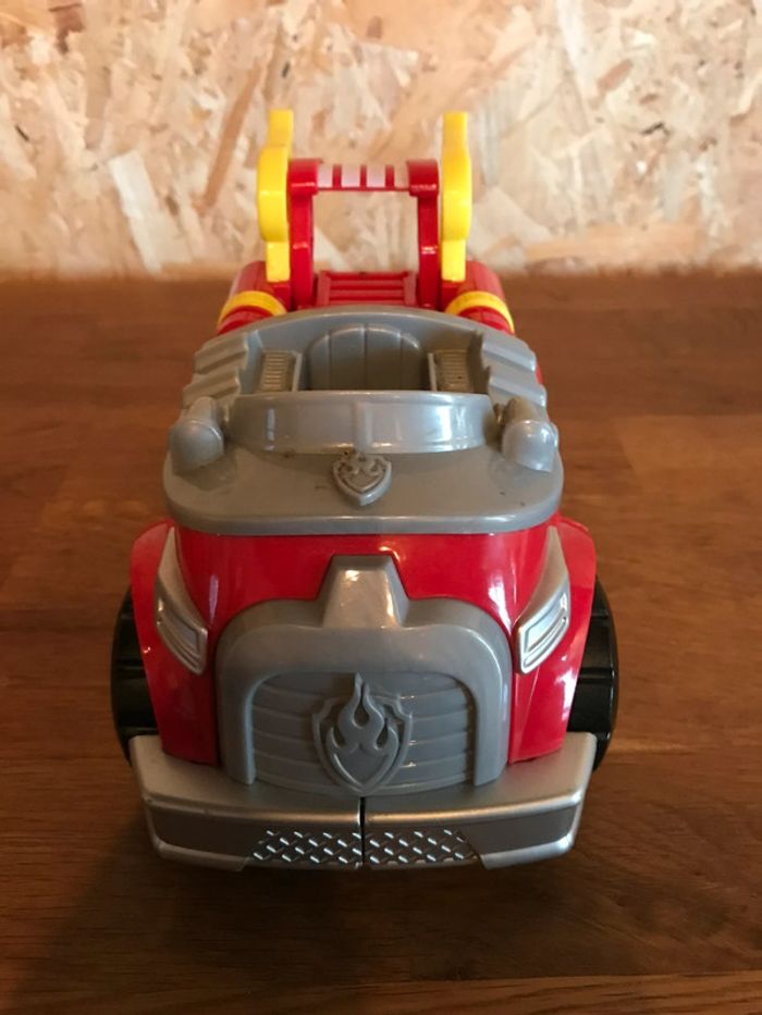 Idée Cadeau 🎁 Vehicule Transformable Super Charged Marcus Mighty Pups avec 1 personnage Marcus - photo numéro 7