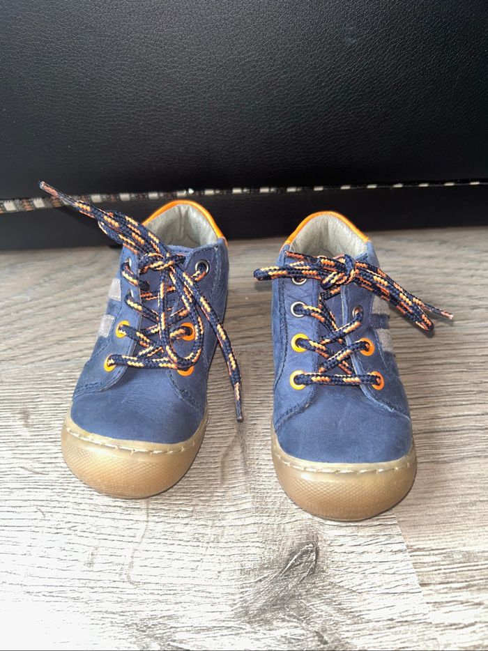 Chaussure de marche bébé