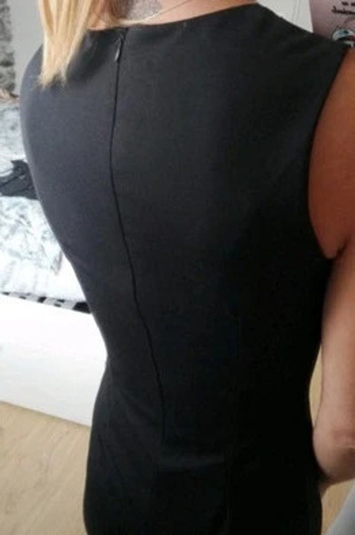 Robe noire taille S - photo numéro 2