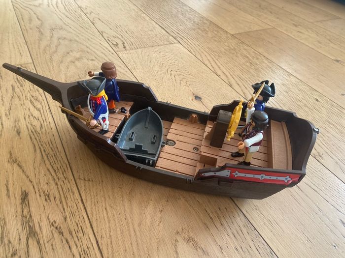 Bateau pirate playmobil