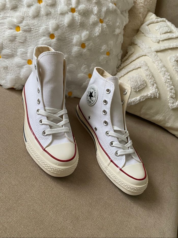 Converse - photo numéro 2