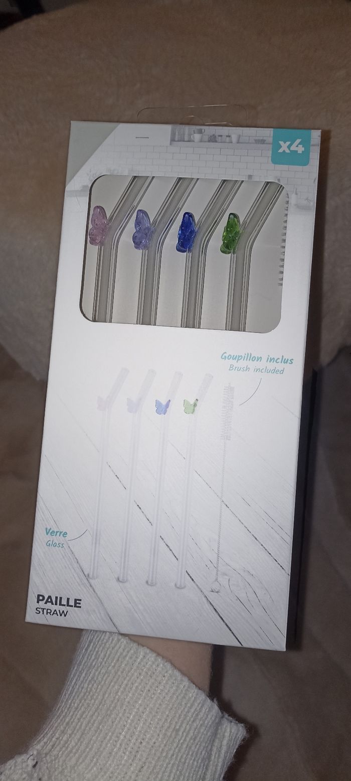 Paille en verre tendance papillon - photo numéro 2