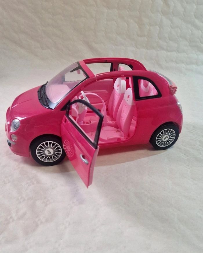 Voiture Barbie Mattel Fiat 500 Rose 2012