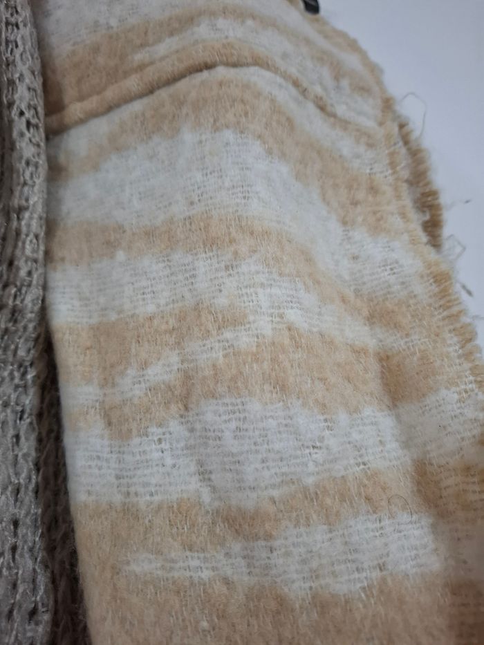 Lot d écharpes - 2 pièces - 40% - photo numéro 2