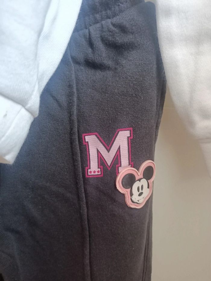 Magnifique ensemble de jogging Disney - photo numéro 3