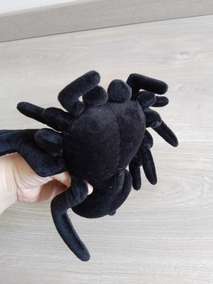 Peluche araignée noire tout douce - photo numéro 2
