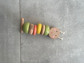 Chenille en bois