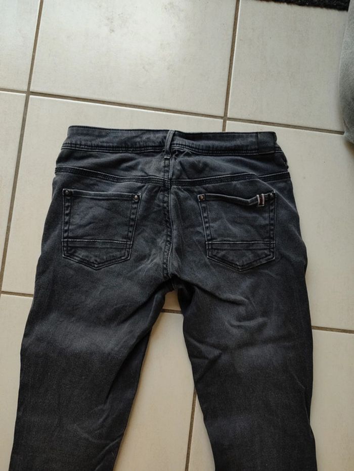 Jeans foncé - photo numéro 4