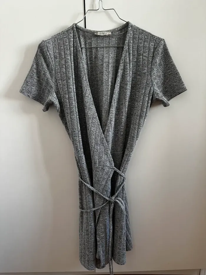 Robe grise Zara