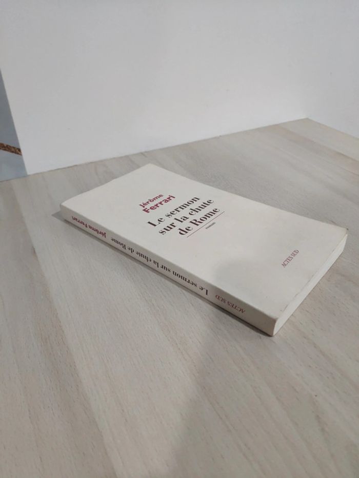 Livre Le sermon sur la chute de Rome Jérôme Ferrari - photo numéro 2