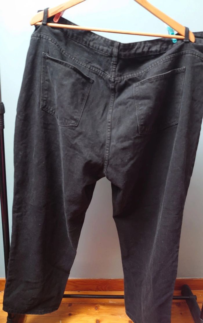 Jean neuf taille 48 - photo numéro 3
