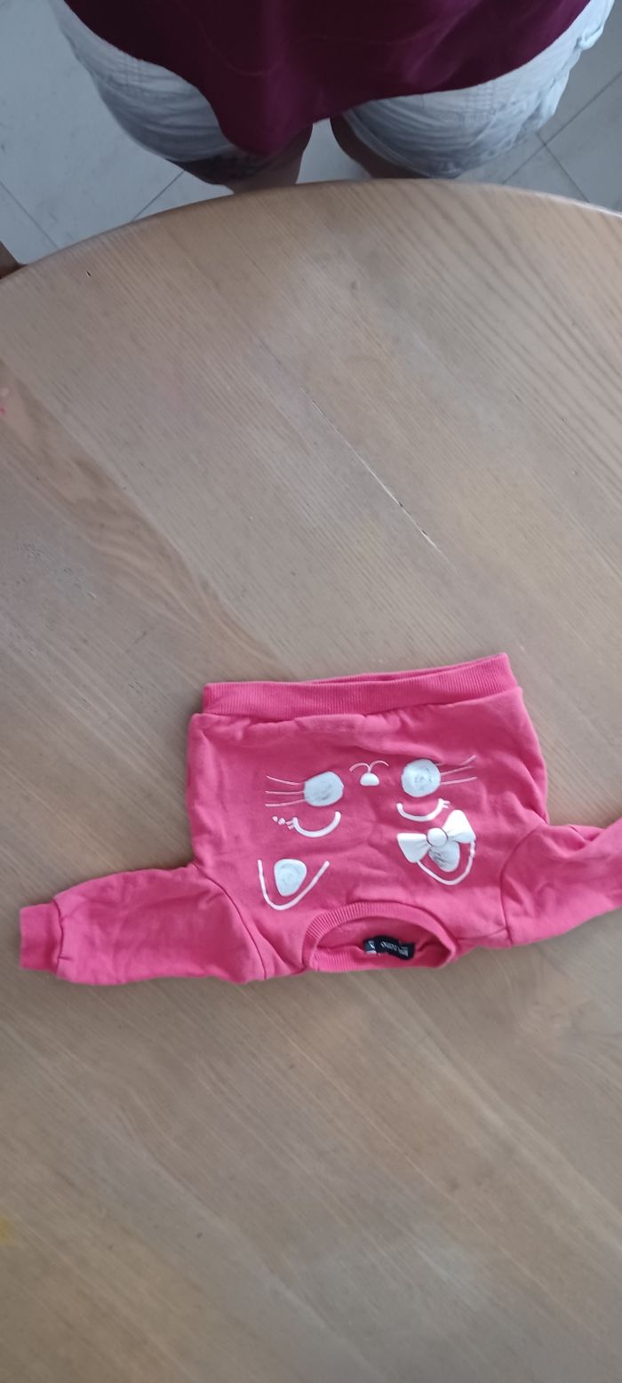 Pull rose foncé