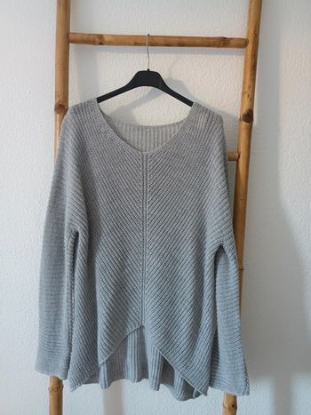 Joli pull gris en laine taille unique