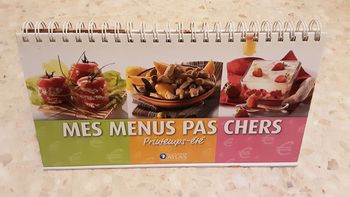 Livre lutrin Mes menus pas chers / Editions Atlas