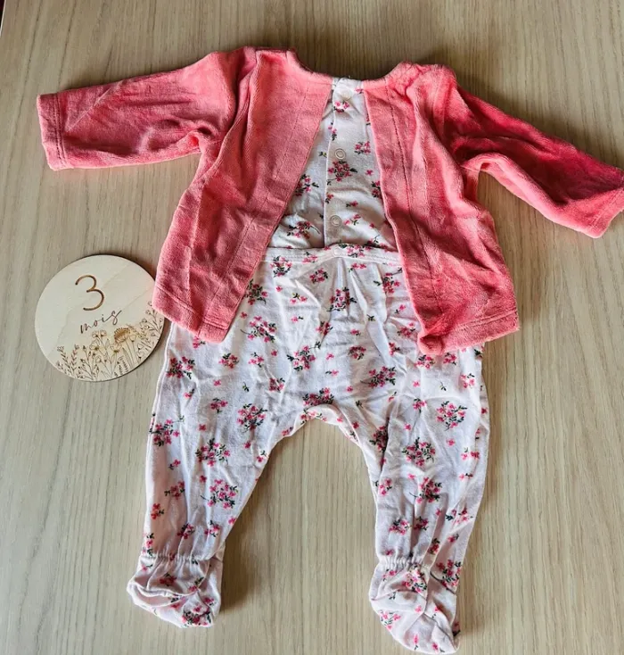 Pyjama une pièce fille - photo numéro 2