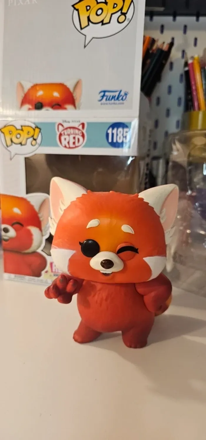 Grand POP red panda Mei alerte rouge numéro 1185