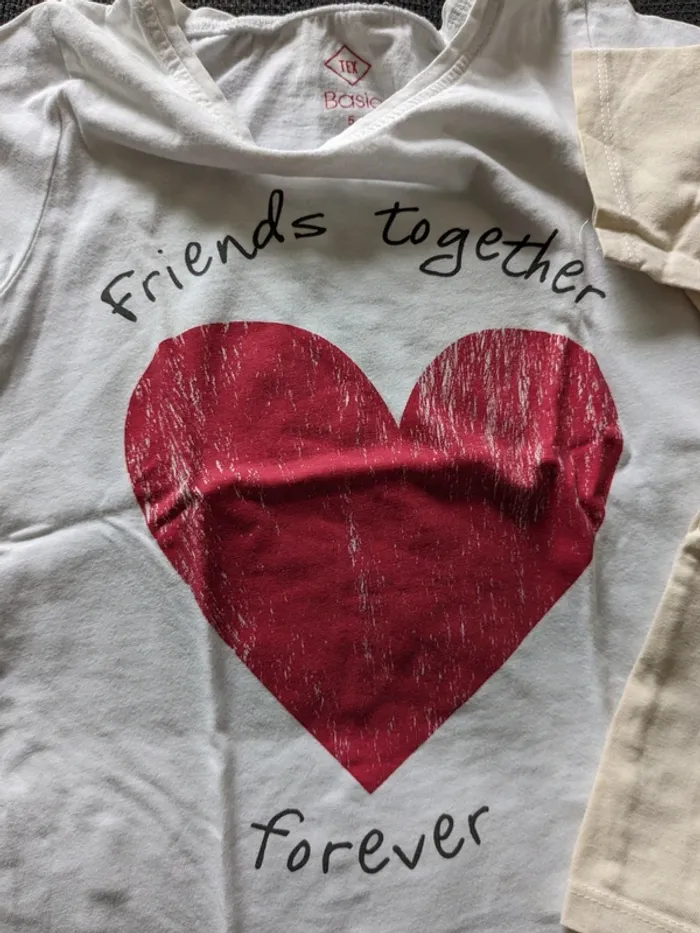 Lot de tee-shirts 6 ans - photo numéro 3