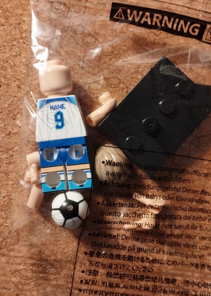 Personnage type Lego football neuf Harry Kane Angleterre - photo numéro 2